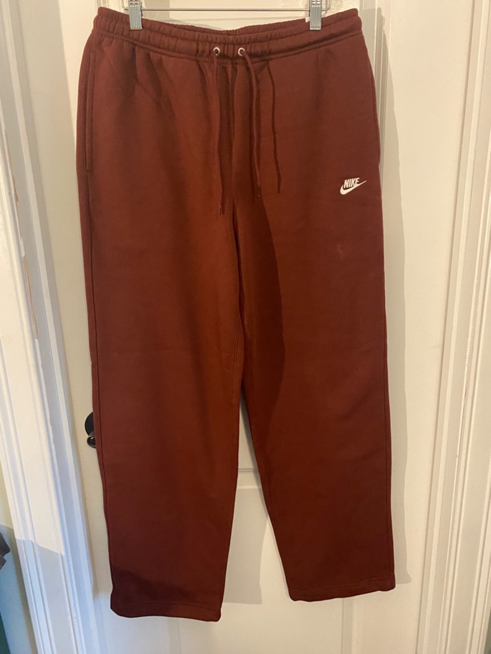 Nike Men's Maroon/Deep Red Sweatpants - Picture 2 of 7